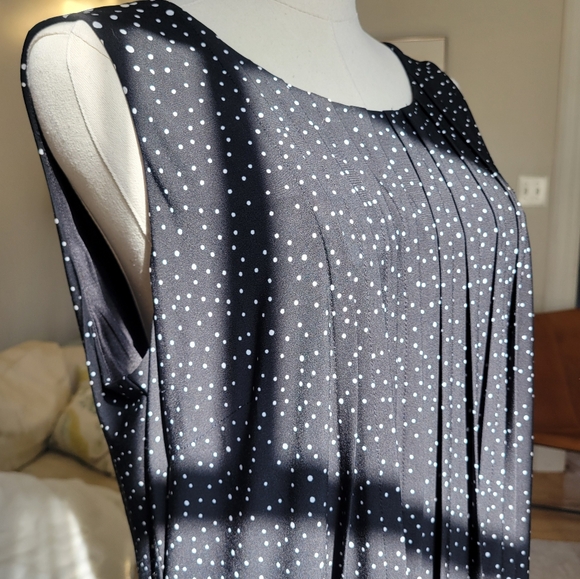 PERCEPTIONS New York Sleeveless Dress - Picture 3 of 10